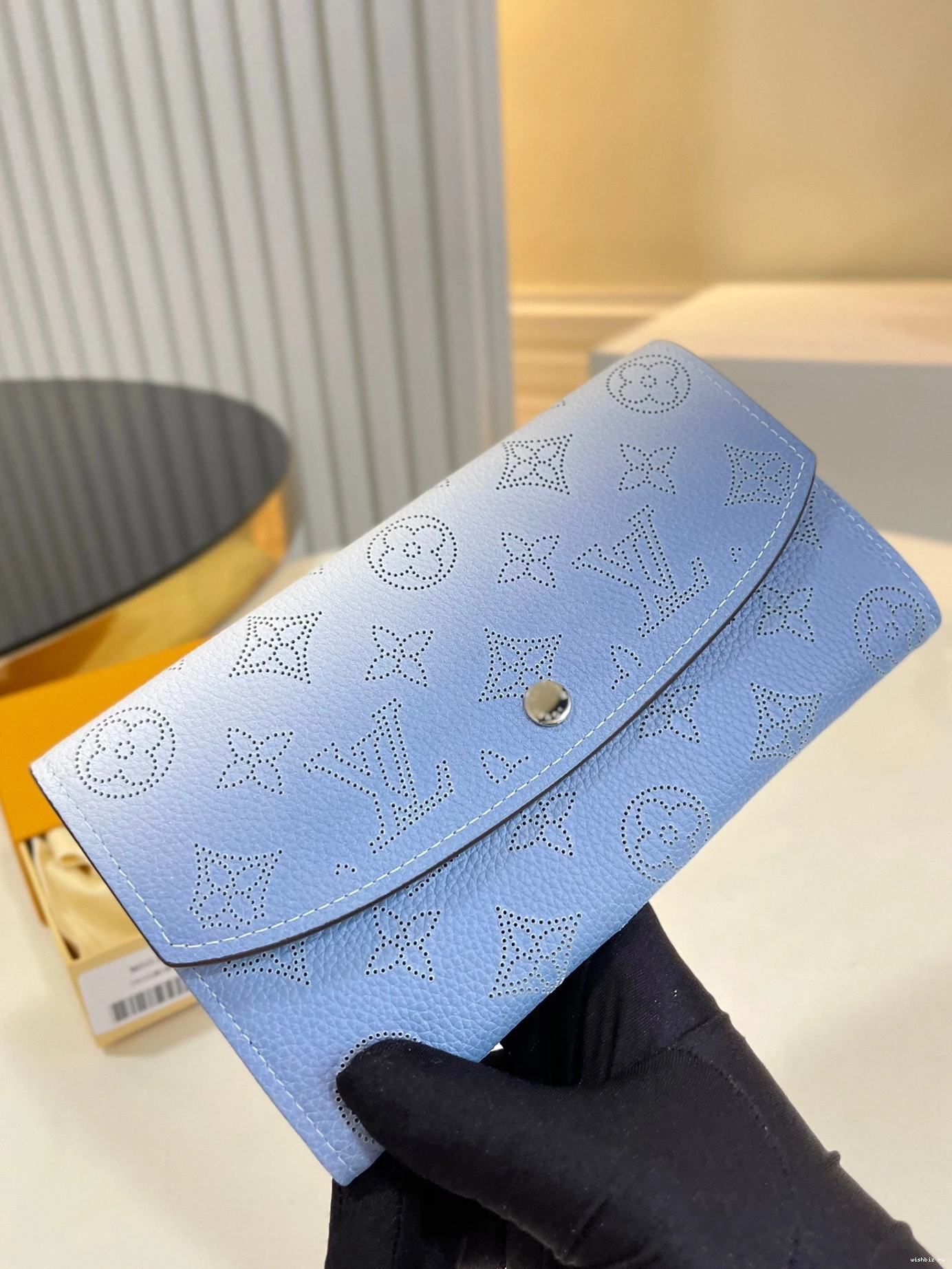 WIS VUITTON WALLET LOUIS IRIS 0128